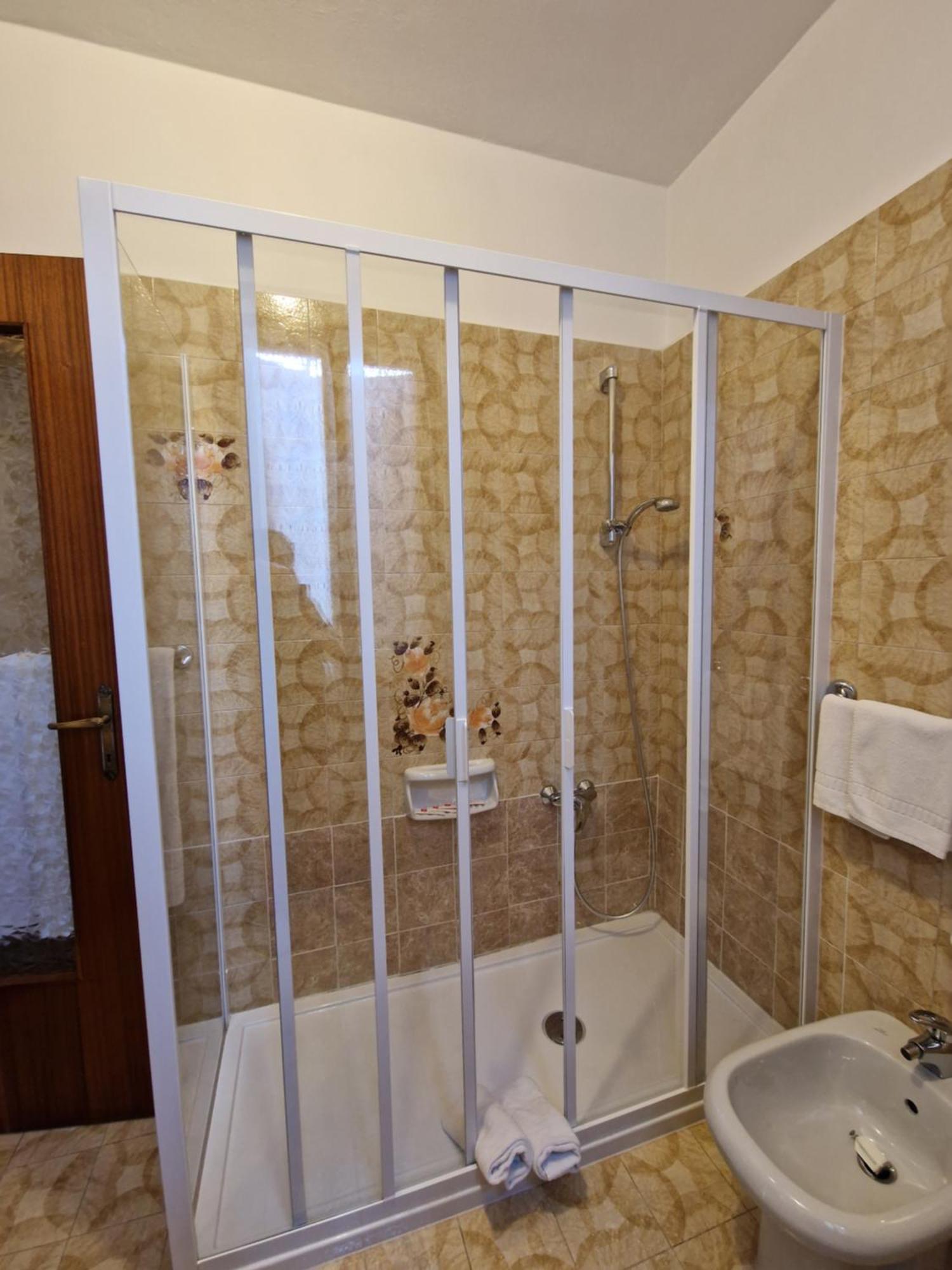 Residence Celeste Mezzegra Δωμάτιο φωτογραφία